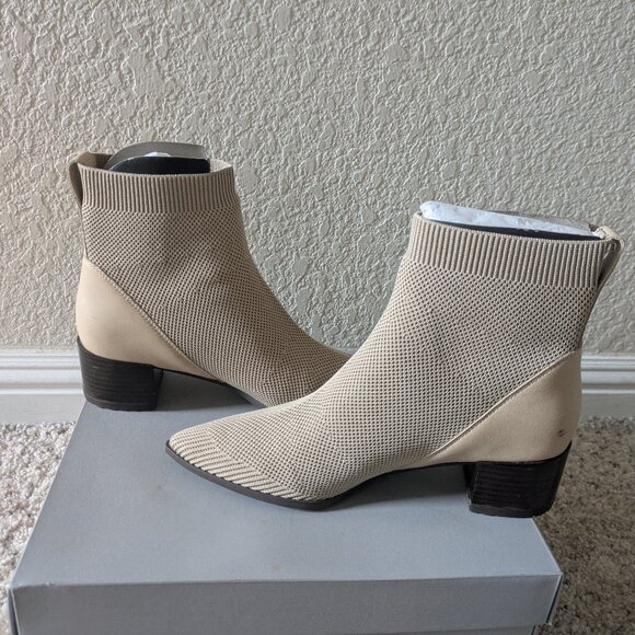 Everlane Boss Boots in Reknit (Tan, 7.5) - Picture 3 of 5